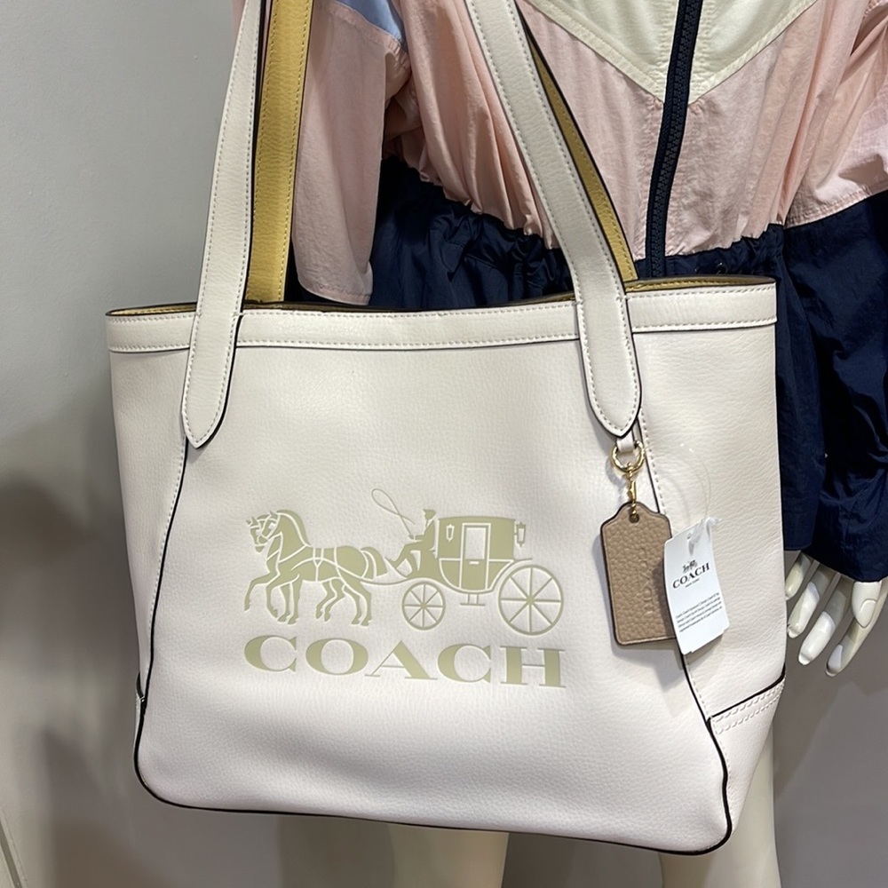 Coach HORSE AND CARRIAGE TOTE WITH HORSE AND CARRIAGE - Picture 15 of 16